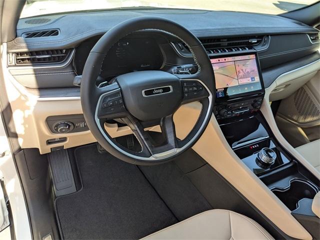 new 2025 Jeep Grand Cherokee car, priced at $37,541
