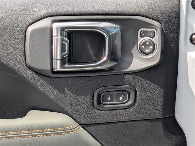 new 2025 Jeep Gladiator car, priced at $50,343