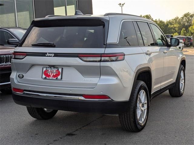 new 2025 Jeep Grand Cherokee car, priced at $40,702