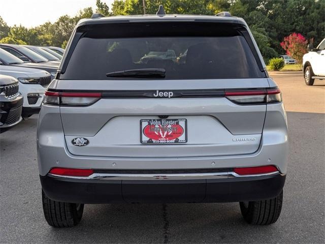 new 2025 Jeep Grand Cherokee car, priced at $40,702
