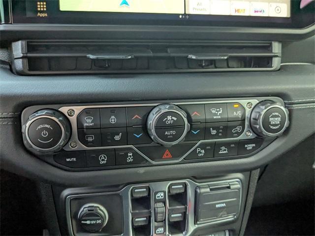 new 2025 Jeep Wrangler car, priced at $55,070