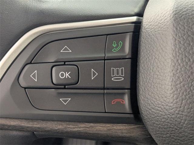 used 2022 Jeep Grand Cherokee car, priced at $30,999