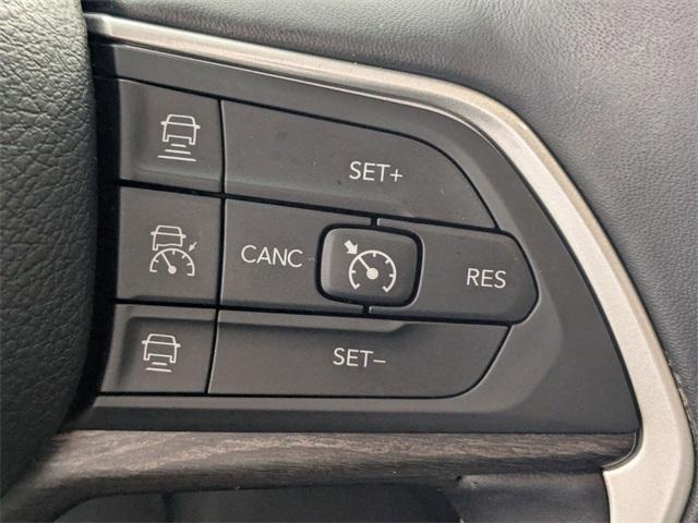 used 2022 Jeep Grand Cherokee car, priced at $30,999