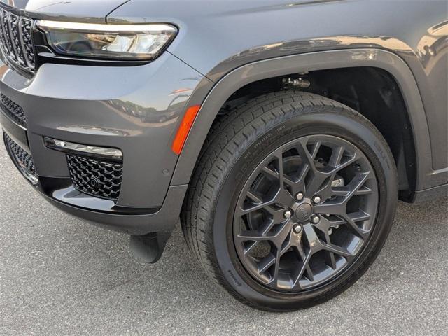 new 2025 Jeep Grand Cherokee L car, priced at $67,576