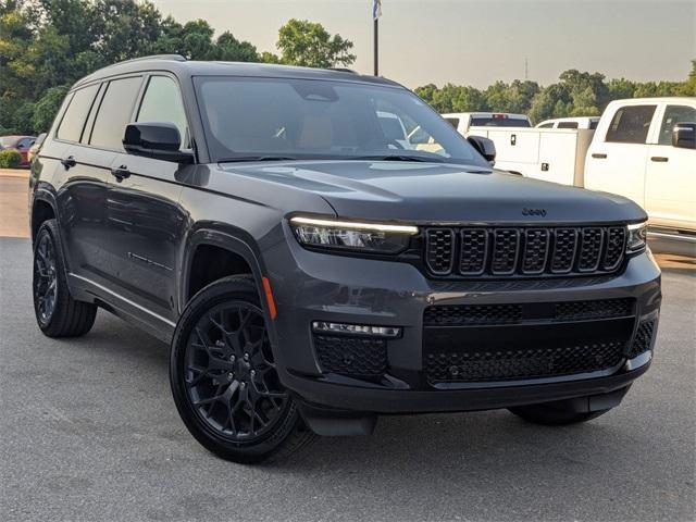 new 2025 Jeep Grand Cherokee L car, priced at $67,576