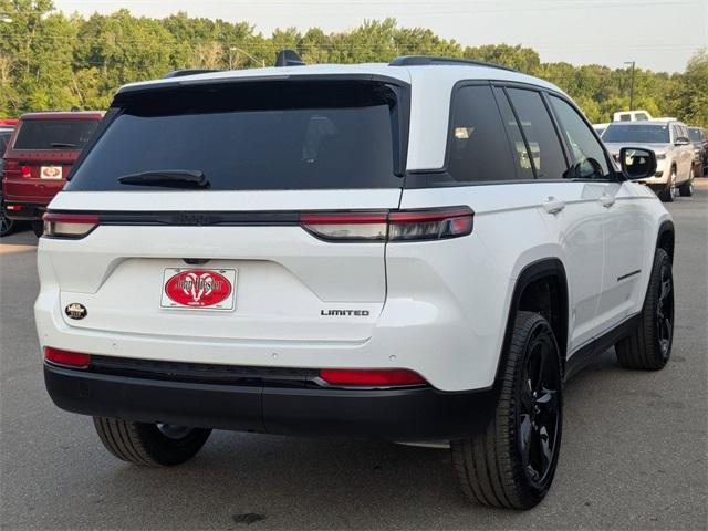 new 2025 Jeep Grand Cherokee car, priced at $42,519