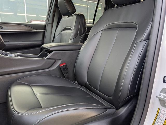 new 2025 Jeep Grand Cherokee car, priced at $42,519