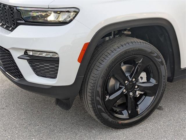 new 2025 Jeep Grand Cherokee car, priced at $42,519