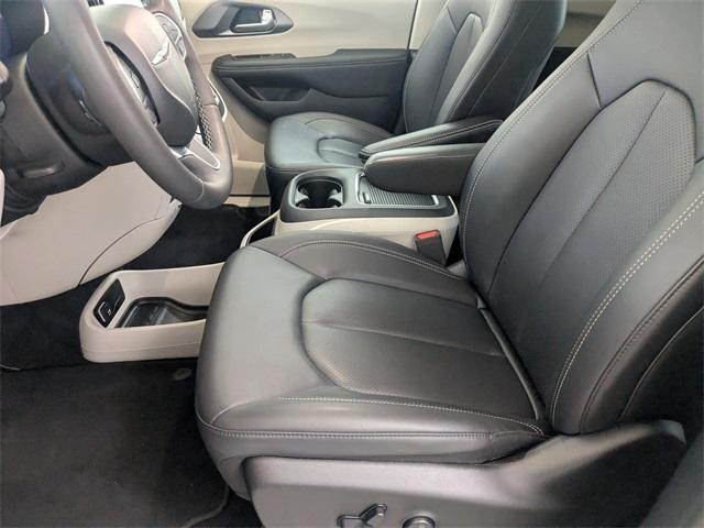 used 2024 Chrysler Pacifica car, priced at $31,349