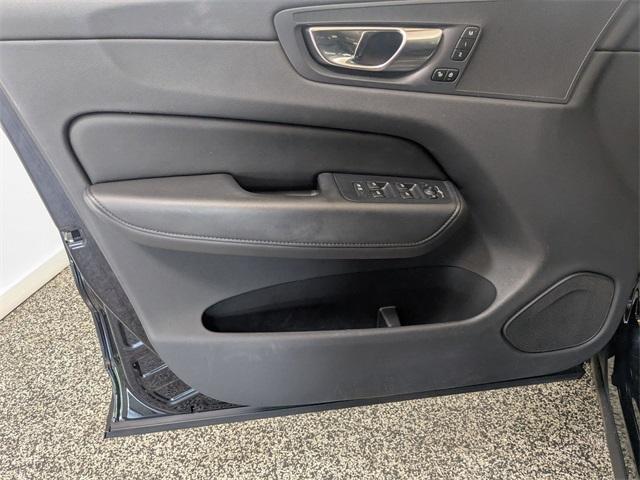 used 2023 Volvo XC60 car, priced at $28,900