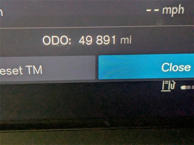 used 2023 Volvo XC60 car, priced at $28,900