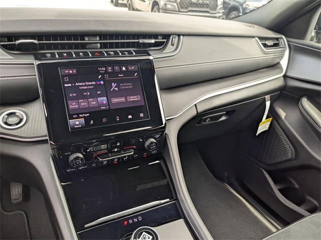 new 2025 Jeep Grand Cherokee L car, priced at $42,080