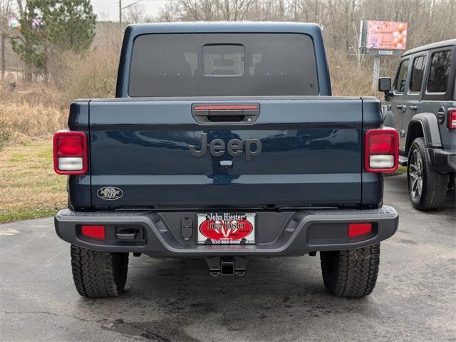 new 2025 Jeep Gladiator car, priced at $42,880