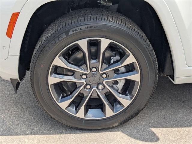 new 2025 Jeep Grand Cherokee L car, priced at $62,775