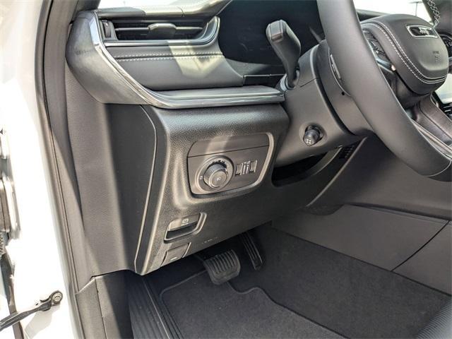 new 2025 Jeep Grand Cherokee L car, priced at $62,775