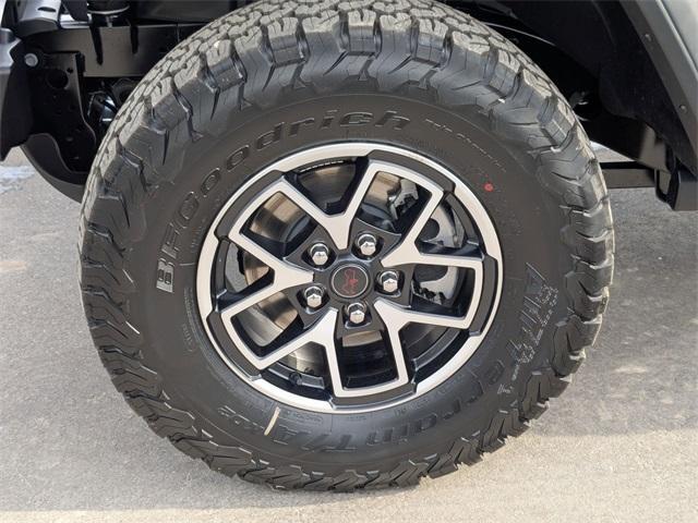 new 2025 Jeep Wrangler car, priced at $57,635