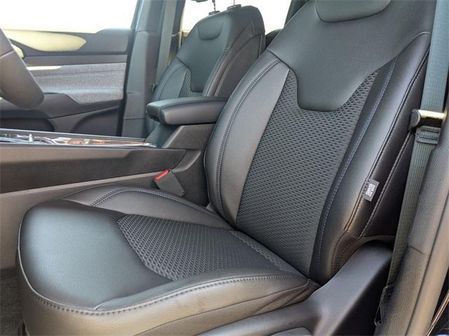 new 2025 Jeep Compass car, priced at $27,851