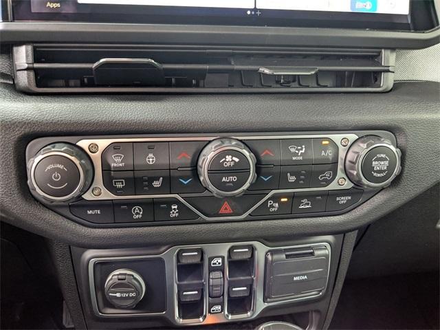 new 2025 Jeep Gladiator car, priced at $46,858
