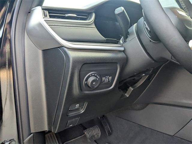 new 2025 Jeep Grand Cherokee car, priced at $38,106