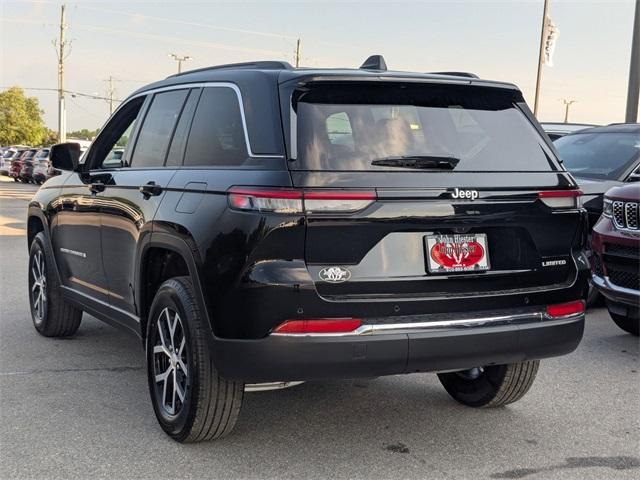 new 2025 Jeep Grand Cherokee car, priced at $38,106