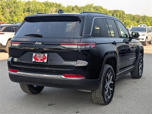 new 2025 Jeep Grand Cherokee car, priced at $38,106