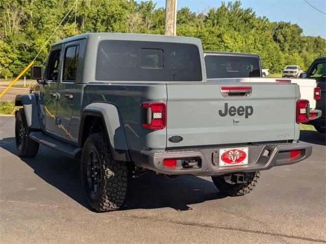 new 2025 Jeep Gladiator car, priced at $48,602