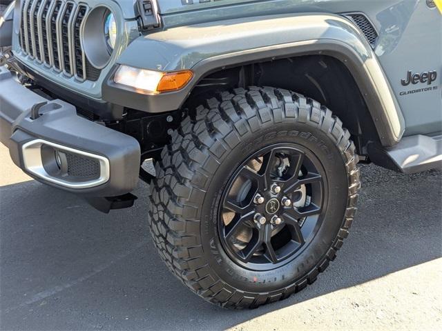 new 2025 Jeep Gladiator car, priced at $48,602