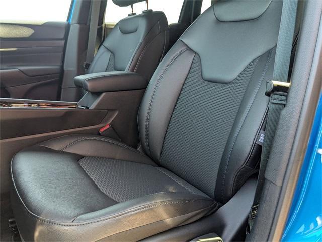 new 2026 Jeep Compass car, priced at $33,410