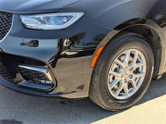 new 2025 Chrysler Pacifica car, priced at $39,080