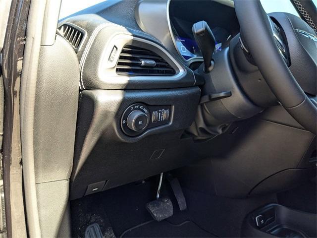 new 2025 Chrysler Pacifica car, priced at $39,080