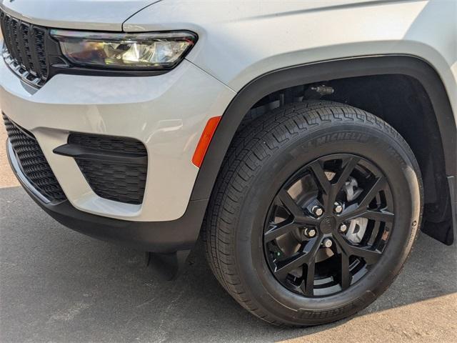 used 2025 Jeep Grand Cherokee car, priced at $38,628
