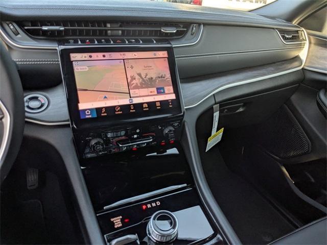 new 2025 Jeep Grand Cherokee car, priced at $45,821