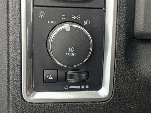 used 2019 Ram 1500 Classic car, priced at $21,479