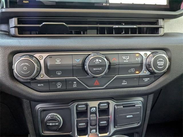 new 2025 Jeep Wrangler car, priced at $41,796