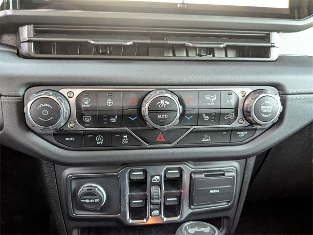 new 2025 Jeep Wrangler car, priced at $44,504