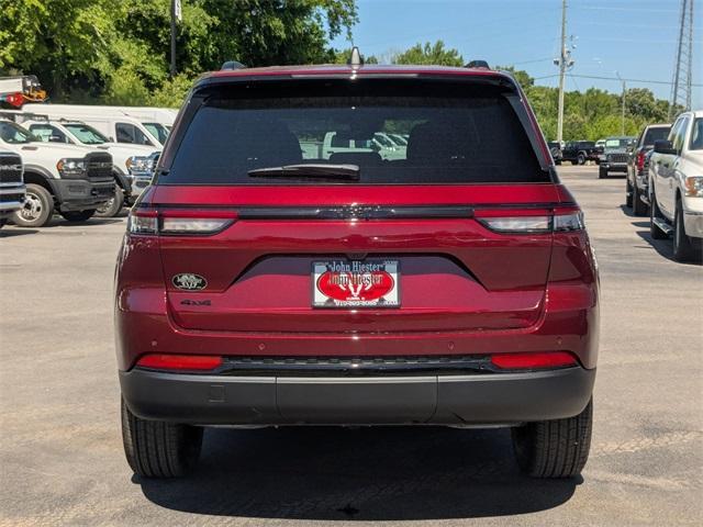 new 2025 Jeep Grand Cherokee car, priced at $39,810