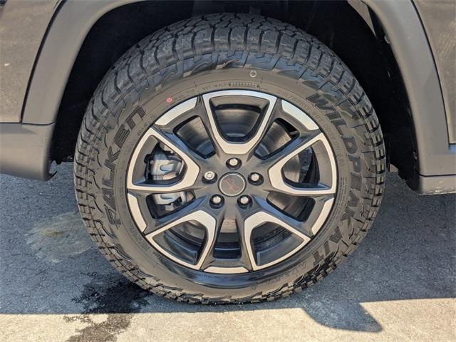new 2025 Jeep Compass car, priced at $37,319
