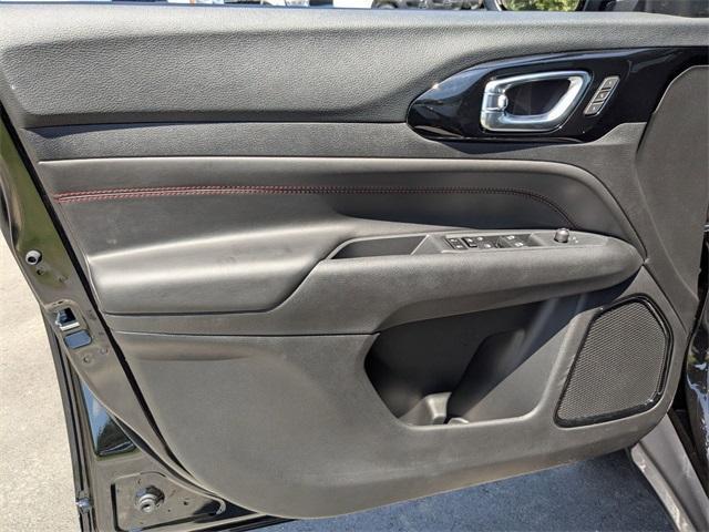 new 2025 Jeep Compass car, priced at $37,319