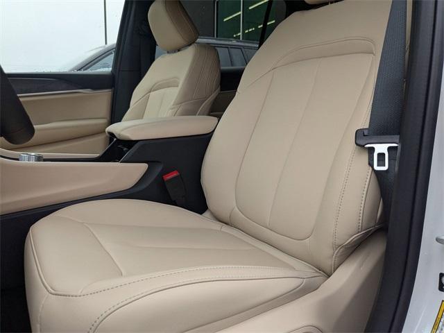 new 2025 Jeep Grand Cherokee L car, priced at $42,163