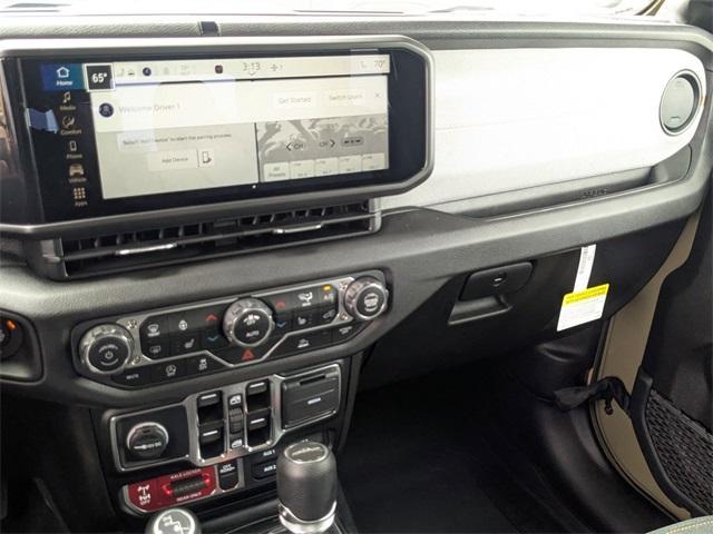 new 2025 Jeep Gladiator car, priced at $48,732