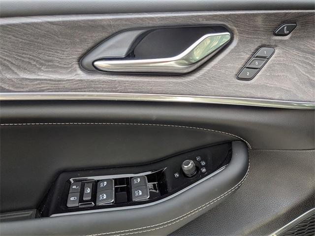 new 2025 Jeep Grand Cherokee car, priced at $54,919