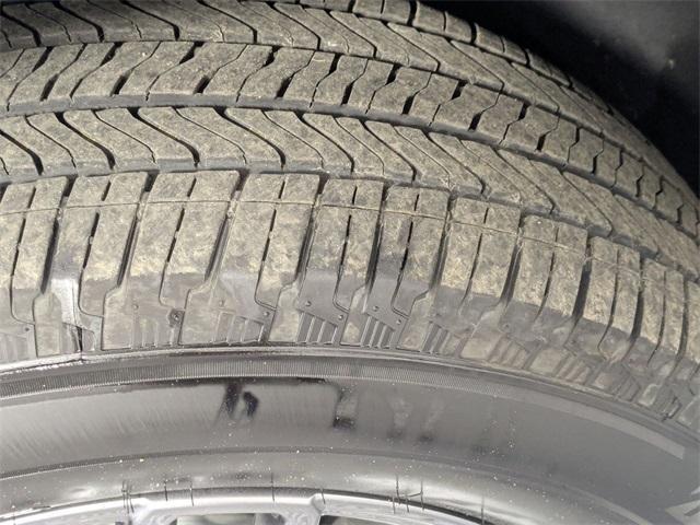 used 2025 GMC Acadia car, priced at $32,986