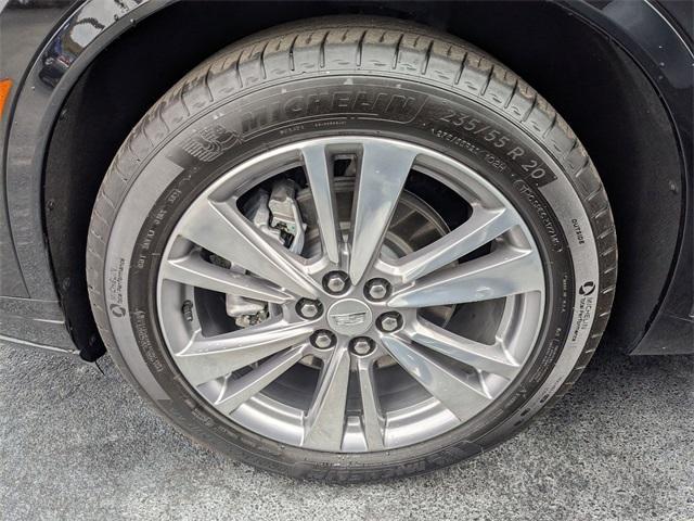 used 2025 Cadillac XT6 car, priced at $48,839