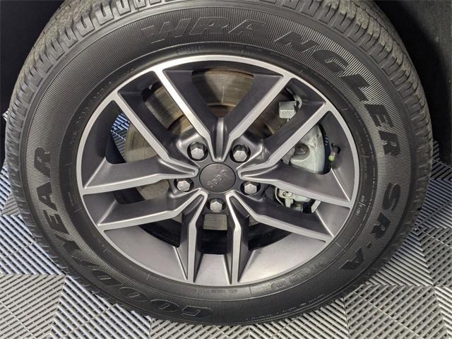 used 2021 Jeep Grand Cherokee car, priced at $20,884