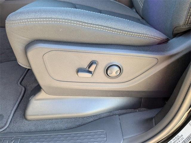 new 2025 Ram 1500 car, priced at $41,919