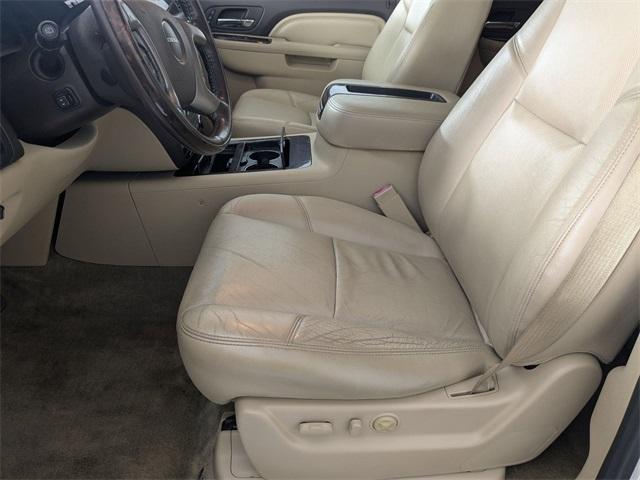used 2013 GMC Yukon car, priced at $8,995
