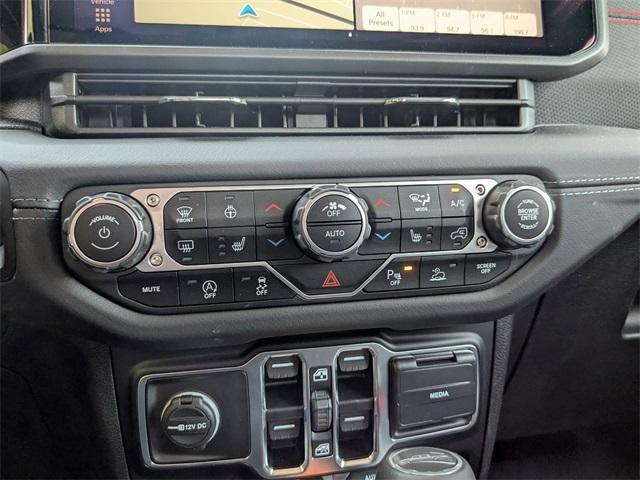 new 2025 Jeep Gladiator car, priced at $55,805