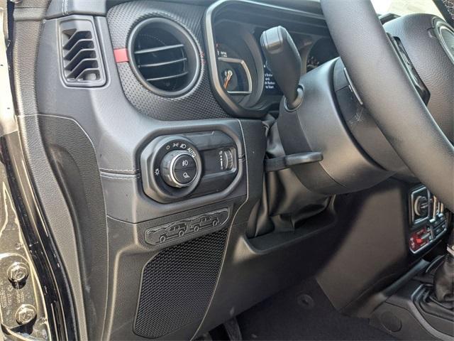 new 2025 Jeep Gladiator car, priced at $55,805