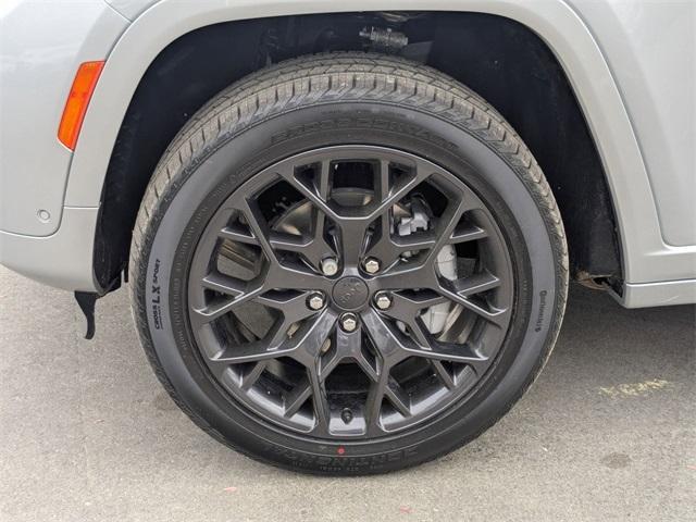 new 2025 Jeep Grand Cherokee car, priced at $62,994