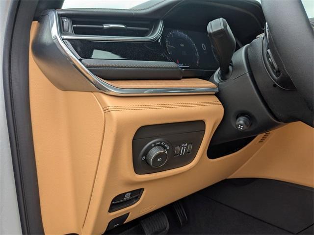 new 2025 Jeep Grand Cherokee car, priced at $62,994